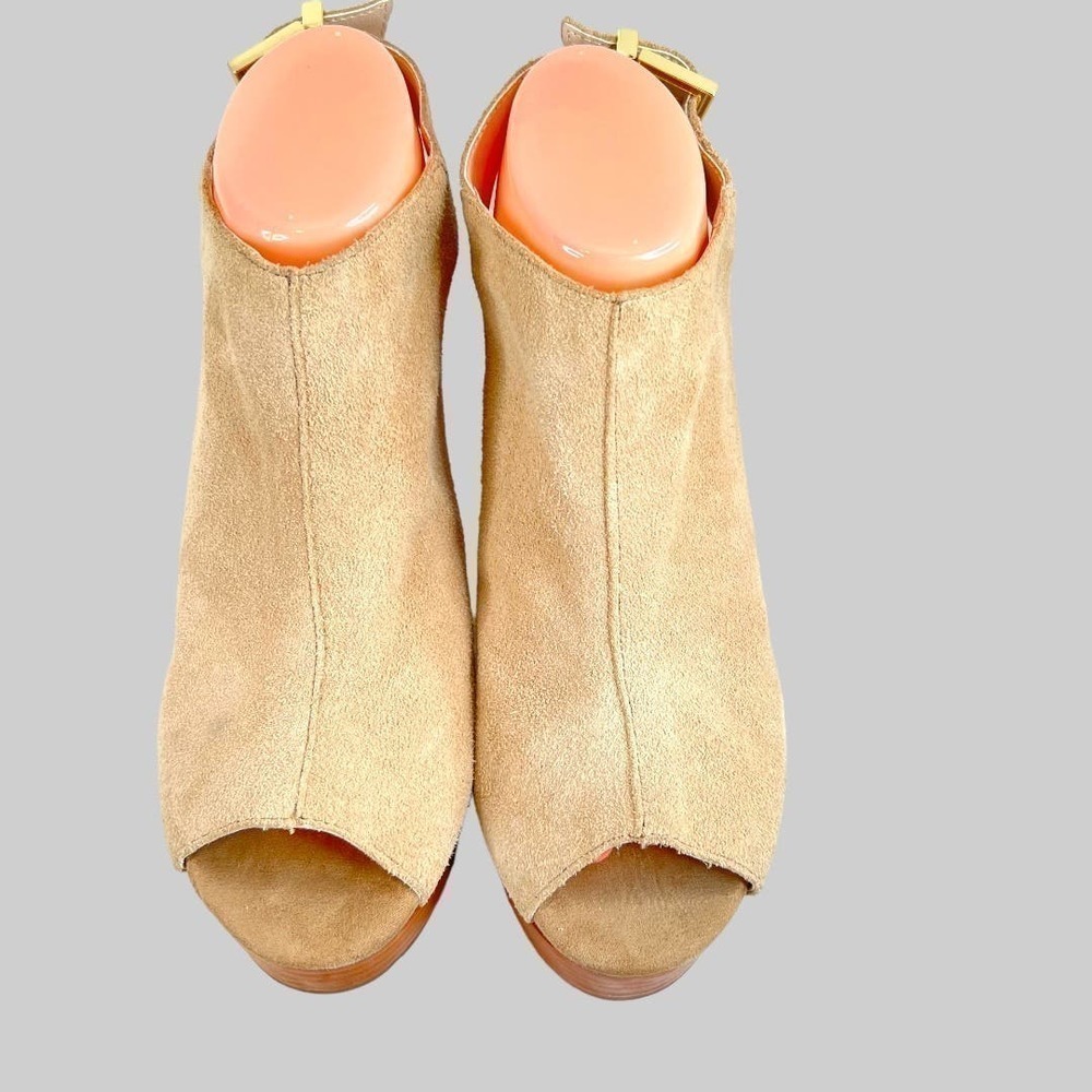 Kenneth Cole NY Suede Open Toe Sandals with Wedge Heels in Beige Women's 8.5